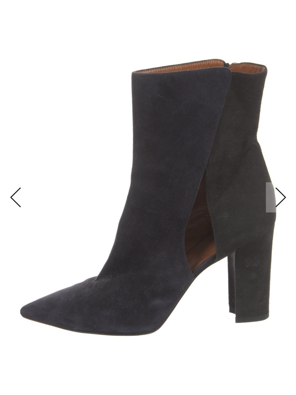 Aquatalia Suede Ankle Boots. Black - size 9 - 4” heel. Great preowned condition